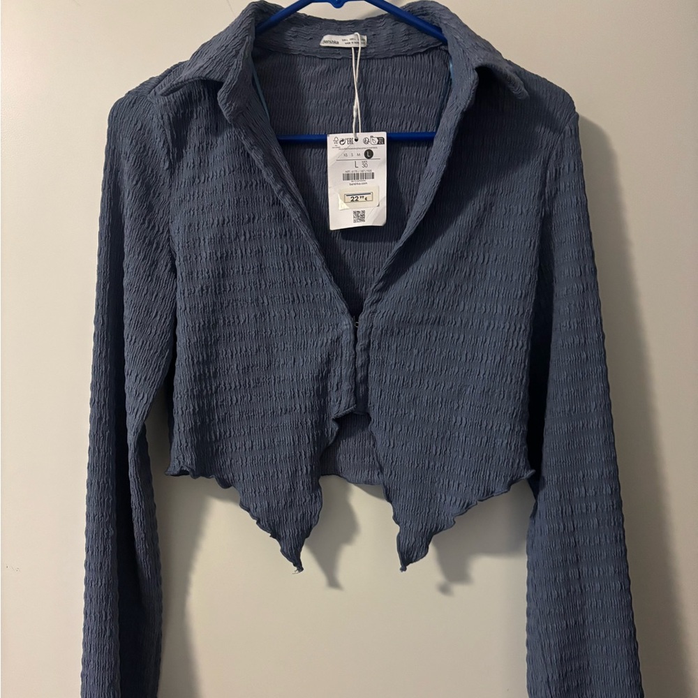 Bershka Textured Cropped Button-Down Top in Slate Blue